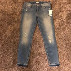 Mother Denim Looker Crop jeans